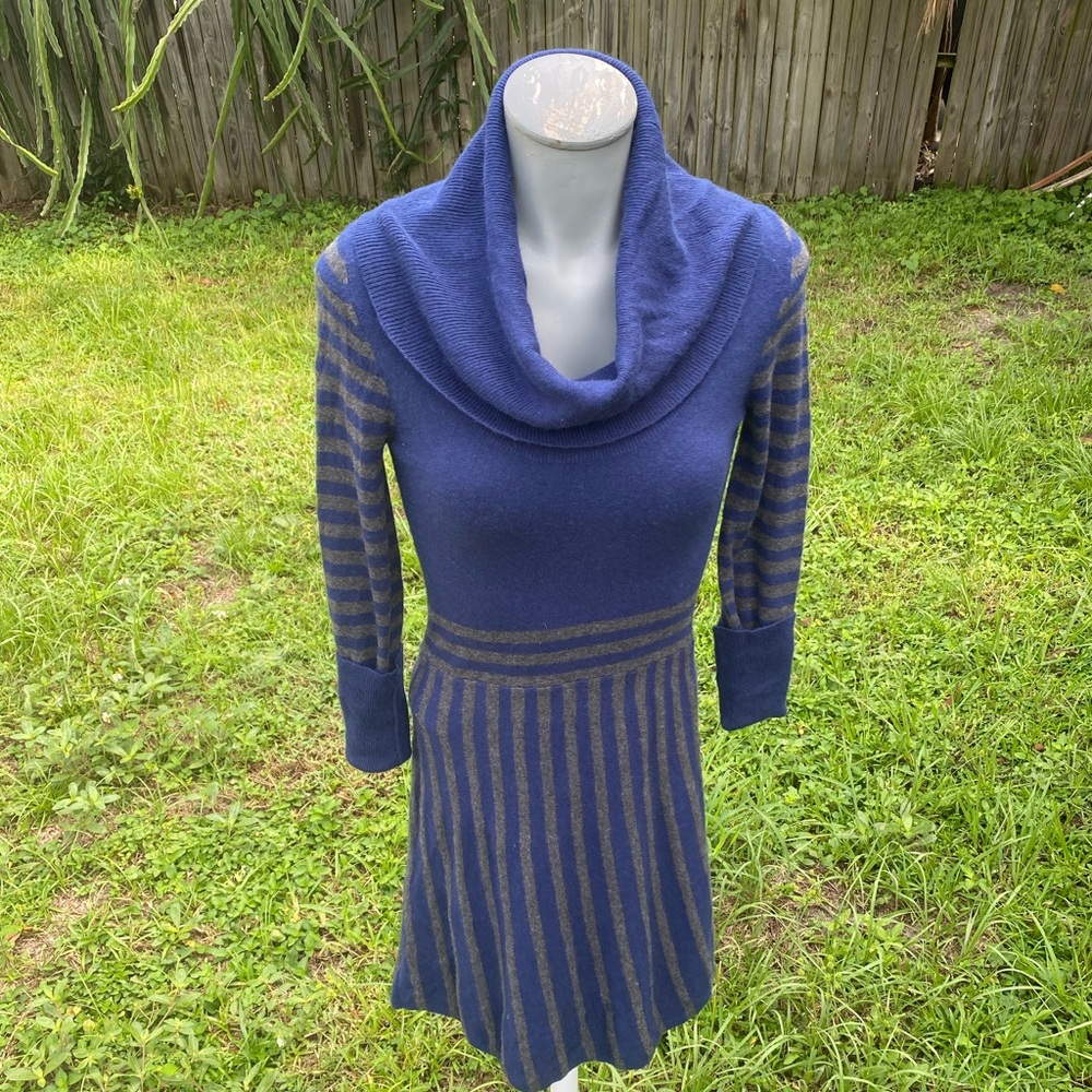 BCBGMAXAZRIA Cowl Neck Mini Sweater Dress Size S - Picture 6 of 11